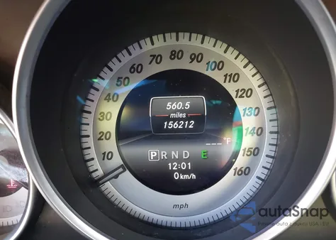 2014 Mercedes-Benz C 250 из США, поврежденный, VIN WDDGJ4HB8EG183709